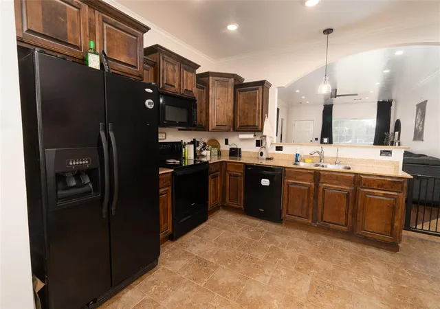 Photo 3 of Single family home for sale at 621 Sally Ct, Moore, OK 73160 | MLS# 1248272 | Listing updated on 2026-09-13
