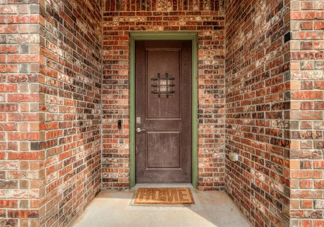 Photo 3 of Sale Pending at 329678 E 1000 Road, Harrah, OK 73045 | MLS# 1248275 | Listing updated on 2026-09-27