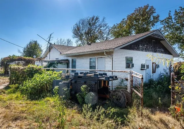 Photo 3 of Sale Pending at 12654 County Rd 3580, Ada, OK 74820 | MLS# 1248281 | Listing updated on 2026-09-20