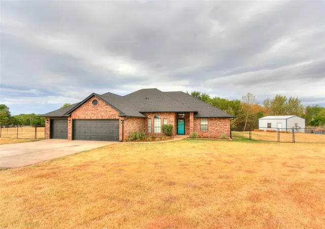 Photo 2 of Sale Pending at 15500 S Sunnylane Rd, Moore, OK 73160 | MLS# 1248301 | Listing updated on 2026-10-05