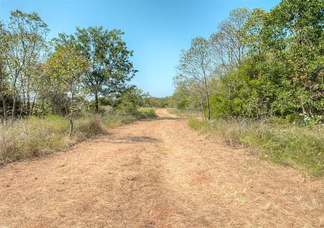 Photo 1 of Land for sale at 0860 E 3390 Road, Chandler, OK 74834 | MLS# 1248303 | Listing updated on 2026-10-05