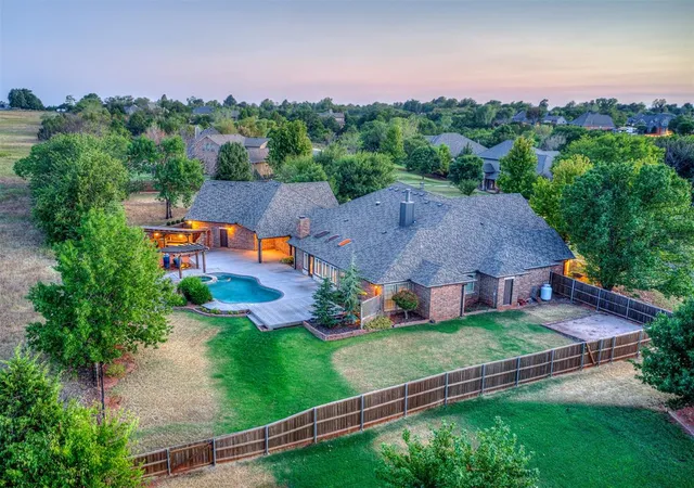 Photo 4 of Single family home for sale at 3301 Santa Rosa Ct, Norman, OK 73071 | MLS# 1248330 | Listing updated on 2026-10-08