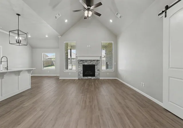 Photo 3 of Single family home for sale at 713 Red River Dr, Yukon, OK 73099 | MLS# 1248433 | Listing updated on 2026-09-23