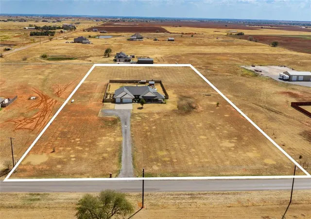 Photo 1 of Single family home for sale at 1430 NE Azalea Rd, Piedmont, OK 73078 | MLS# 1248443 | Listing updated on 2026-09-12