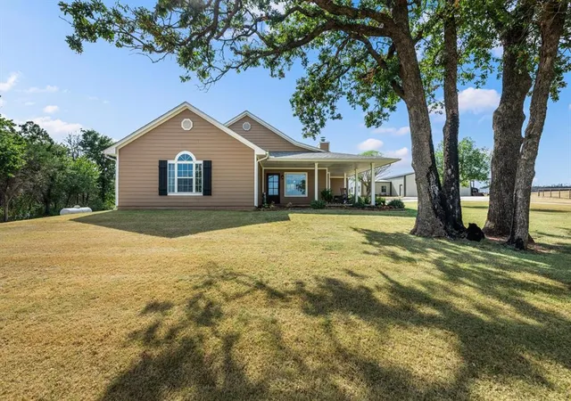 Photo 3 of Single family home for sale at 7450 E Triplett Rd, Guthrie, OK 73044 | MLS# 1248452 | Listing updated on 2026-09-30