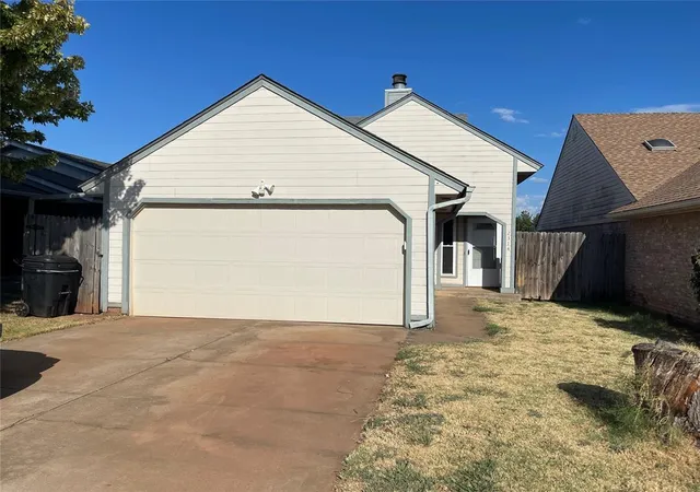 Photo 1 of Sale Pending at 2314 N Lincoln Ave, Moore, OK 73160 | MLS# 1248455 | Listing updated on 2026-10-04