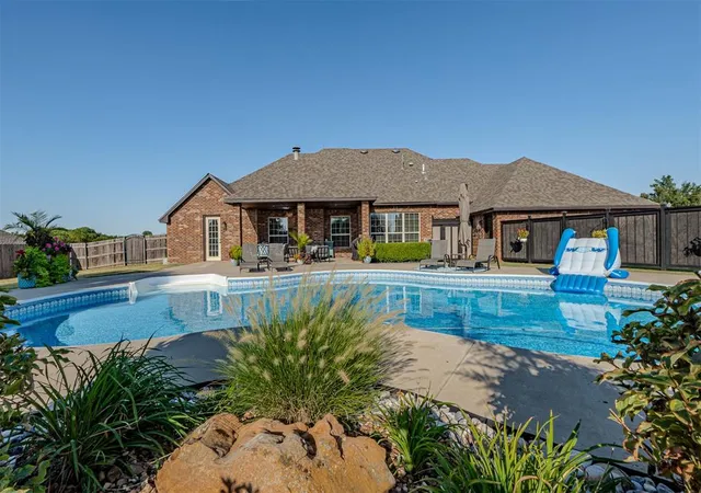 Photo 3 of Sale Pending at 10600 Malaga Way, Oklahoma City, OK 73173 | MLS# 1248460 | Listing updated on 2026-10-01