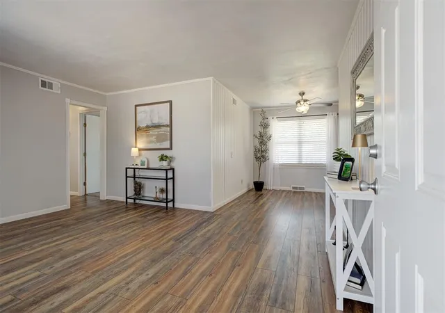 Photo 1 of Single family home for sale at 5700 Nw 47th Street, Warr Acres, OK 73122 | MLS# 1248473 | Listing updated on 2026-09-24