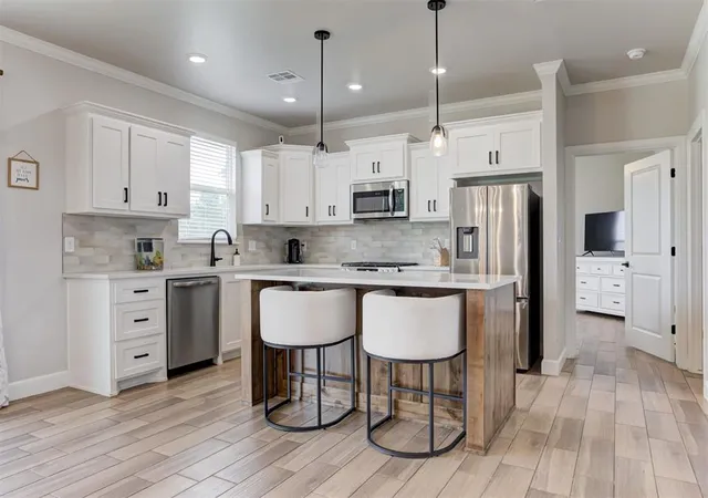 Photo 4 of Single family home for sale at 1560 Prairie Vista, Guthrie, OK 73044 | MLS# 1248474 | Listing updated on 2026-10-07