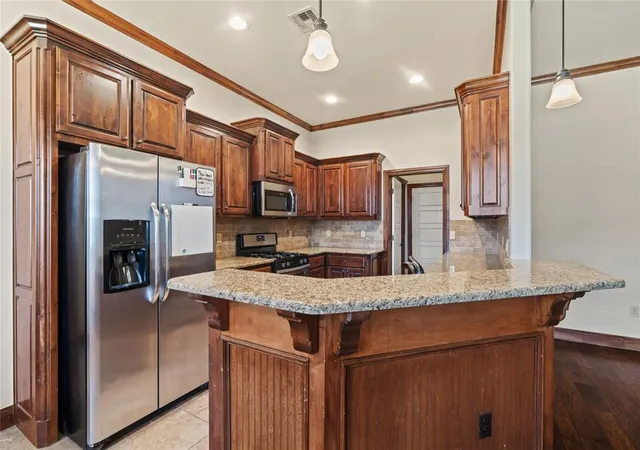 Photo 4 of Single family home for sale at 3416 Canton Trl, Yukon, OK 73099 | MLS# 1248482 | Listing updated on 2026-09-23
