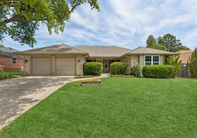Single family home for sale at 5005 NW 62nd Terrace, Oklahoma City, OK 73122 | MLS# 1248490