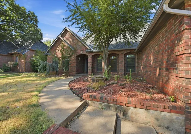 Photo 1 of Single family home for sale at 13513 Green Cedar Ln, Oklahoma City, OK 73131 | MLS# 1248504 | Listing updated on 2026-09-12