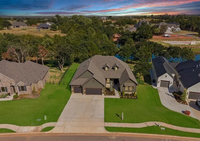 Photo 2 of Single family home for sale at 8110 Goldfinch Dr, Guthrie, OK 73044 | MLS# 1248507 | Listing updated on 2026-10-07