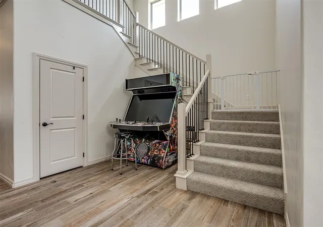 Photo 3 of Single family home for sale at 9200 Lupine Rd, Yukon, OK 73099 | MLS# 1248516 | Listing updated on 2026-09-25