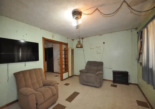 Photo 3 of Sale Pending at 111 S Norman Ave, Moore, OK 73160 | MLS# 1248529 | Listing updated on 2026-09-24
