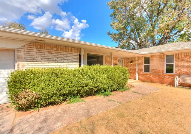 Photo 2 of Single family home for sale at 4005 Nw 62nd Terrace, Oklahoma City, OK 73112 | MLS# 1248536 | Listing updated on 2026-09-15
