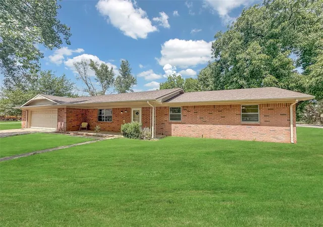 Photo 2 of Single family home for sale at 117 E 4th Street, Erick, OK 73645 | MLS# 1248550 | Listing updated on 2026-09-22