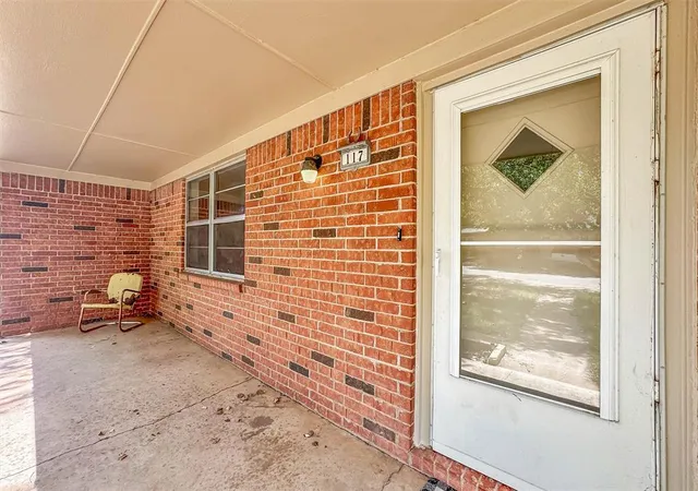 Photo 3 of Single family home for sale at 117 E 4th Street, Erick, OK 73645 | MLS# 1248550 | Listing updated on 2026-09-22