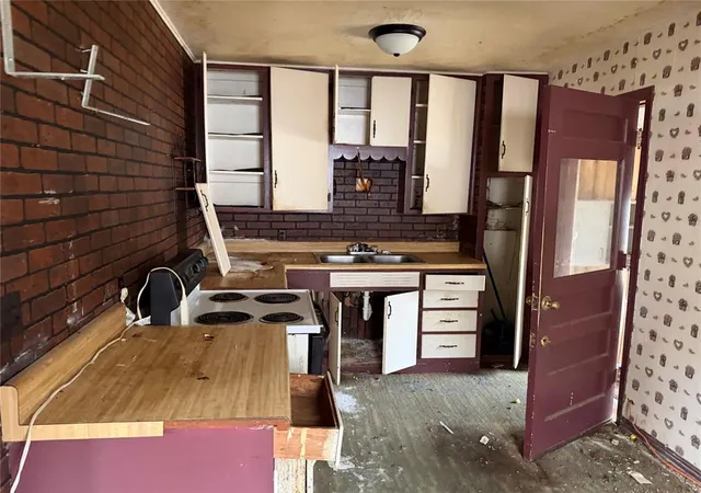 Photo 3 of Single family home for sale at 3105 S Independence Ave, Oklahoma City, OK 73119 | MLS# 1248555 | Listing updated on 2026-10-05