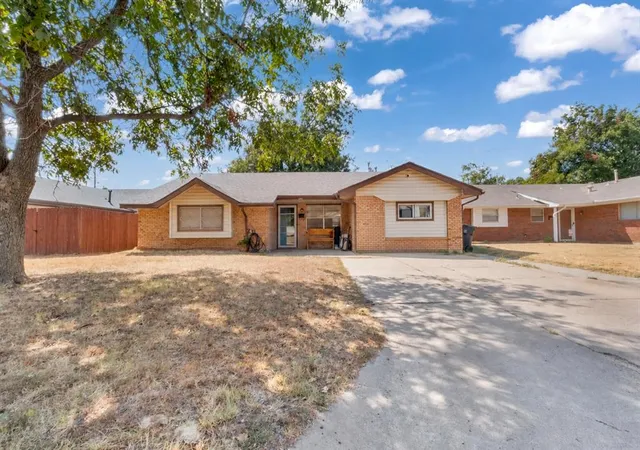 Photo 1 of Single family home for sale at 2505 N Hammond Ave, Oklahoma City, OK 73127 | MLS# 1248566 | Listing updated on 2026-09-19