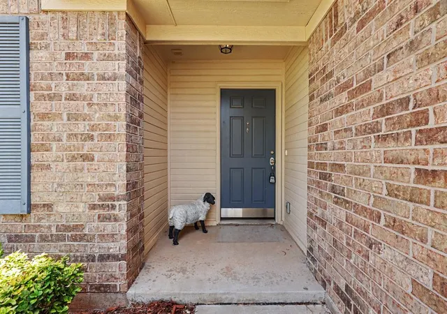 Photo 3 of Single family home for sale at 19104 Visto Dr, Edmond, OK 73012 | MLS# 1248575 | Listing updated on 2026-09-17