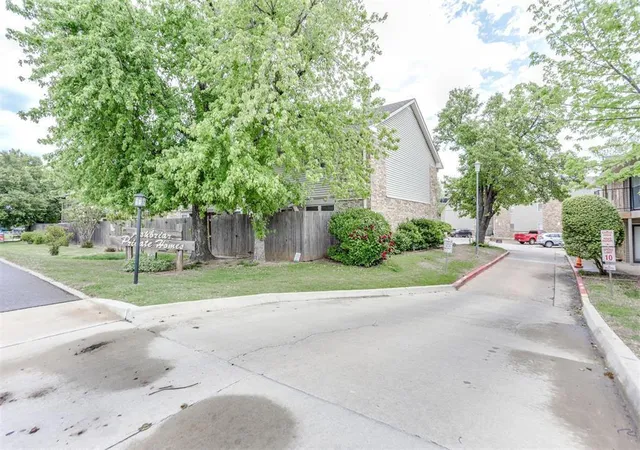 Photo 16 of Condo for sale at 6732 N Meridian Ave, Oklahoma City, OK 73116 | MLS# 1248587 | Listing updated on 2026-09-12