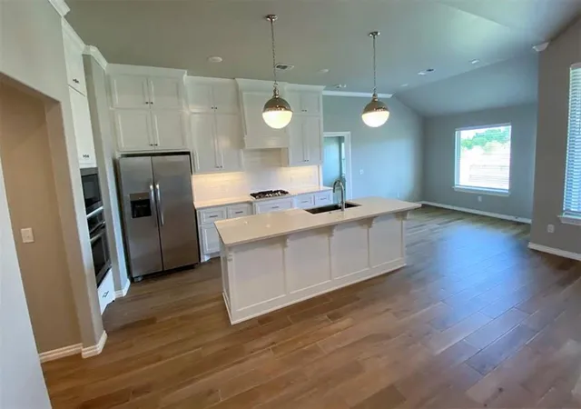 Photo 4 of Single family home for sale at 12500 Elba Dr, Yukon, OK 73099 | MLS# 1248594 | Listing updated on 2026-09-19