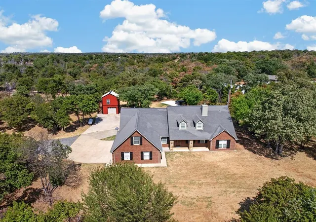 Photo 1 of Single family home for sale at 11170 Cindy Ln, Guthrie, OK 73044 | MLS# 1248632 | Listing updated on 2026-10-19