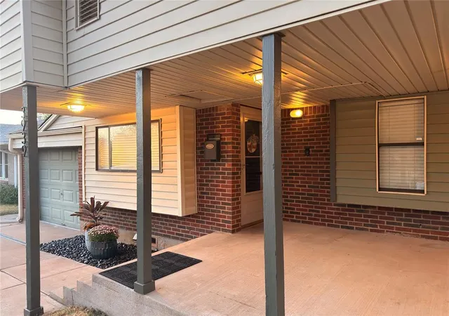 Photo 3 of Sale Pending at 3939 Nw 27th Street, Oklahoma City, OK 73107 | MLS# 1248653 | Listing updated on 2026-10-03