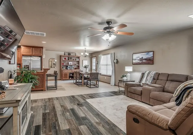 Photo 4 of Sale Pending at 958 Cotswold Ct, Blanchard, OK 73010 | MLS# 1248658 | Listing updated on 2026-10-10