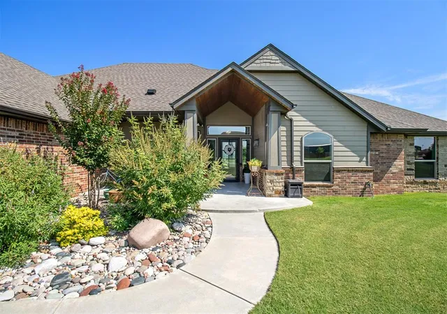 Photo 1 of Single family home for sale at 7135 Buck Dr, Tuttle, OK 73089 | MLS# 1248666 | Listing updated on 2026-10-02