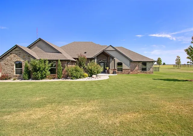 Photo 2 of Single family home for sale at 7135 Buck Dr, Tuttle, OK 73089 | MLS# 1248666 | Listing updated on 2026-10-02
