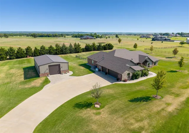 Photo 4 of Single family home for sale at 7135 Buck Dr, Tuttle, OK 73089 | MLS# 1248666 | Listing updated on 2026-10-02