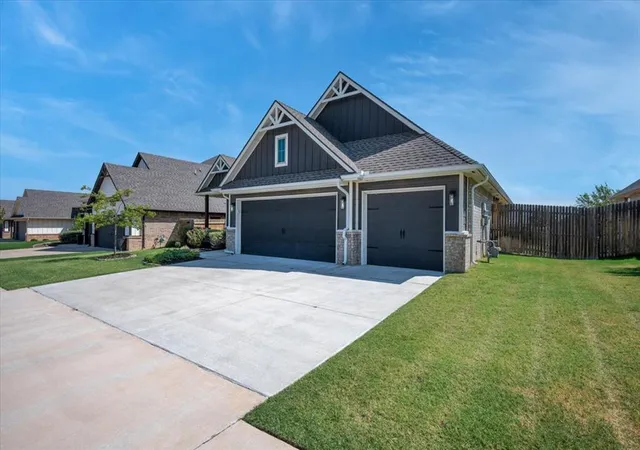 Photo 3 of Single family home for sale at 9212 Jye Jct, Yukon, OK 73099 | MLS# 1248677 | Listing updated on 2026-09-20