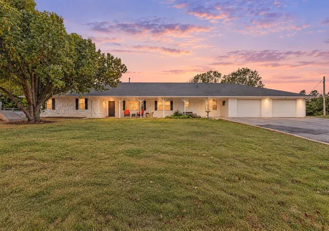 Photo 1 of Single family home for sale at 780 Pinewood Ln, Blanchard, OK 73010 | MLS# 1248679 | Listing updated on 2026-09-25