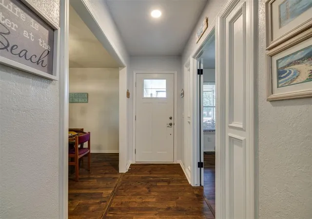 Photo 3 of Single family home for sale at 11613 Shasta Ln, Oklahoma City, OK 73162 | MLS# 1248690 | Listing updated on 2026-09-18