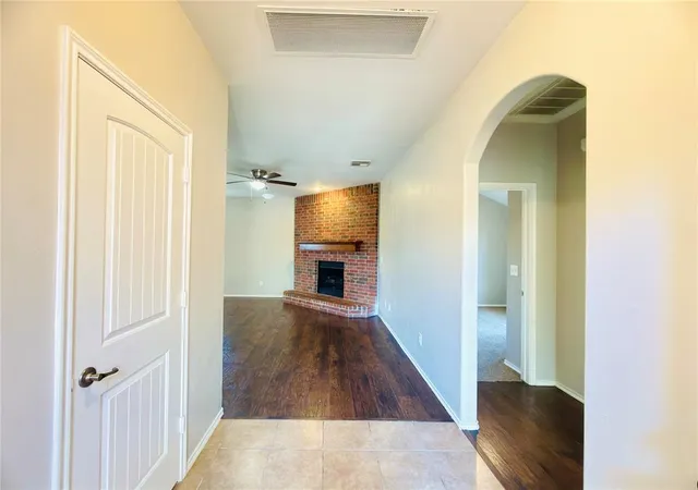 Photo 3 of Single family home for sale at 11237 Nw 97th Street, Yukon, OK 73099 | MLS# 1248704 | Listing updated on 2026-09-12