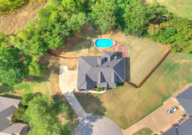 Photo 3 of Single family home for sale at 14573 Ashwood Ct, Edmond, OK 73025 | MLS# 1248708 | Listing updated on 2026-09-12