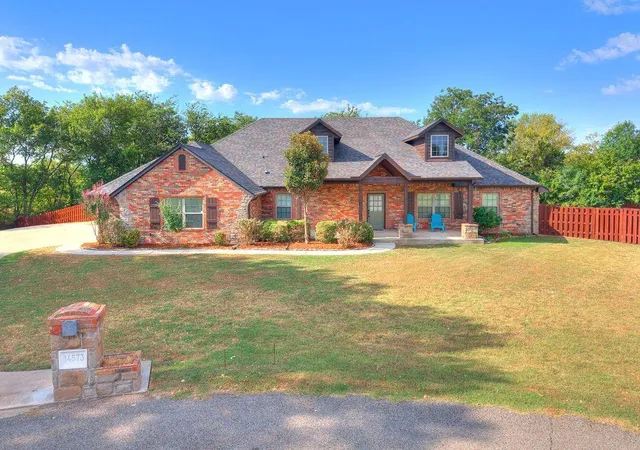 Photo 3 of Single family home for sale at 14573 Ashwood Ct, Edmond, OK 73025 | MLS# 1248708 | Listing updated on 2026-09-12