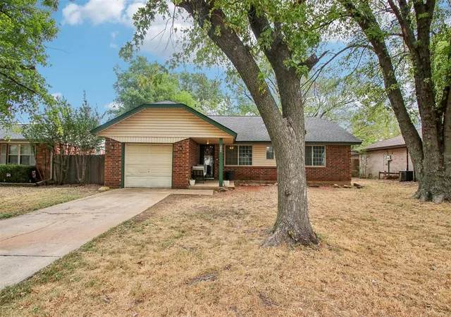 Photo 1 of Single family home for sale at 509 Riverview Dr, Noble, OK 73068 | MLS# 1248713 | Listing updated on 2026-09-22