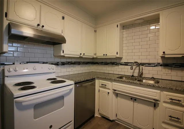 Photo 4 of Single family home for sale at 2524 Texoma Dr, Oklahoma City, OK 73119 | MLS# 1248716 | Listing updated on 2026-09-12