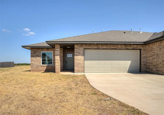 Photo 2 of Multi family home for sale at 5113 Brooke Rd, Tuttle, OK 73089 | MLS# 1248718 | Listing updated on 2026-09-14