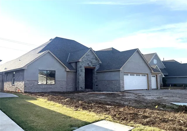 Photo 2 of Single family home for sale at 4009 Coronado Dr, Oklahoma City, OK 73160 | MLS# 1248723 | Listing updated on 2026-09-15