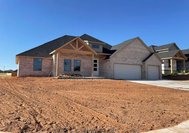 Photo 2 of Single family home for sale at 11520 Nw 104th Street, Yukon, OK 73099 | MLS# 1248734 | Listing updated on 2026-10-05