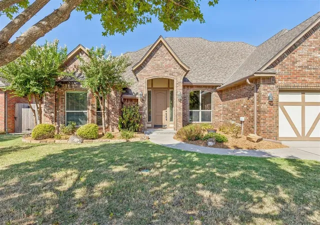 Photo 1 of Single family home for sale at 2712 Belmont Dr, Norman, OK 73072 | MLS# 1248750 | Listing updated on 2026-10-06