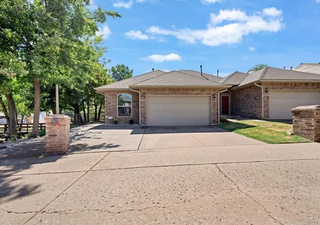 Photo 1 of Sale Pending at 303 Woodcreek Rd, Edmond, OK 73034 | MLS# 1248752 | Listing updated on 2026-10-03