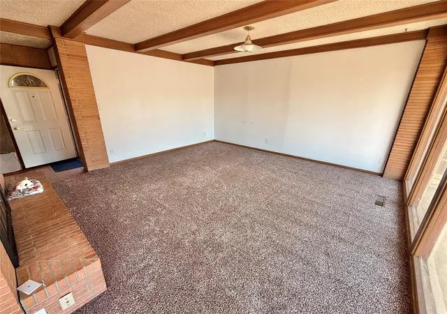Photo 4 of Single family home for sale at 401 Lakeside Dr, Altus, OK 73521 | MLS# 1248773 | Listing updated on 2026-09-12