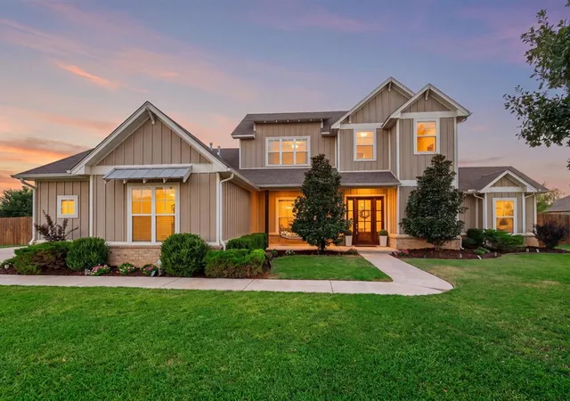 Photo 2 of Single family home for sale at 10690 N Country Dr, Edmond, OK 73034 | MLS# 1248776 | Listing updated on 2026-10-09