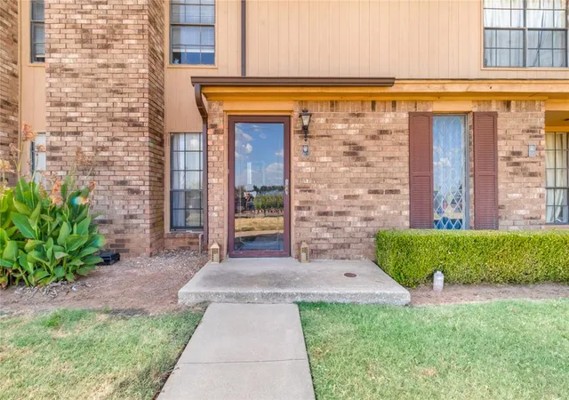Photo 1 of Condo for sale at 812 Two Forty Pl, Oklahoma City, OK 73139 | MLS# 1248779 | Listing updated on 2026-09-12