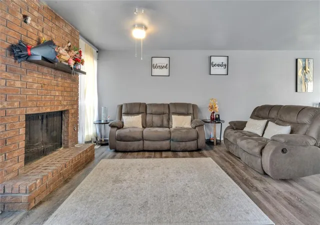 Photo 3 of Condo for sale at 812 Two Forty Pl, Oklahoma City, OK 73139 | MLS# 1248779 | Listing updated on 2026-09-12